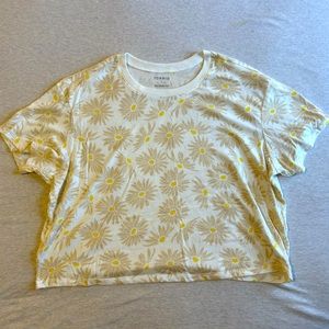 Torrid Crop Top Tee with Flowers - 1X